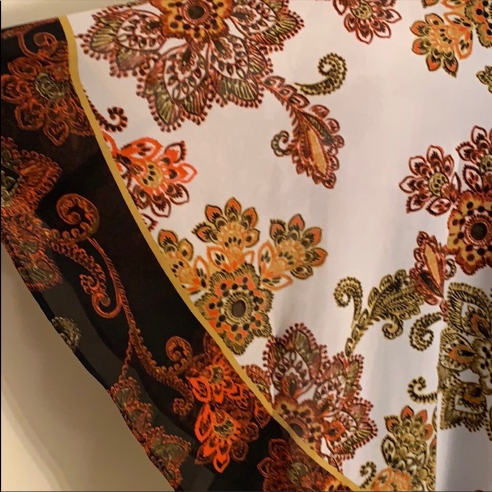 Unique Ruby Rd. Top - Picture 4 of 6